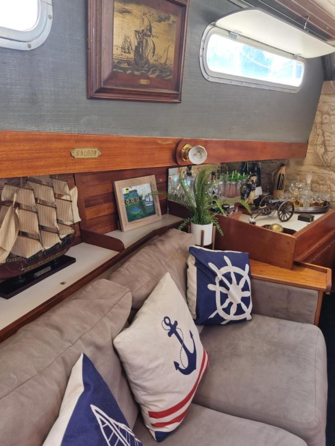 Traditional Boat Hotel Thorpe  Екстериор снимка
